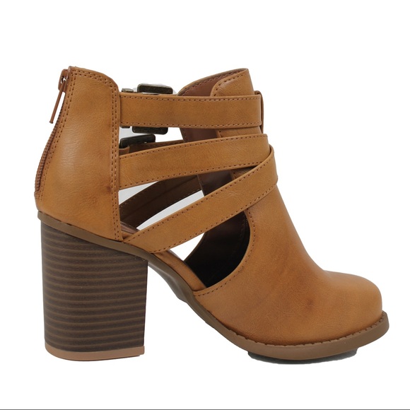 Tan cutout double buckle strap stack block heel - Picture 3 of 3